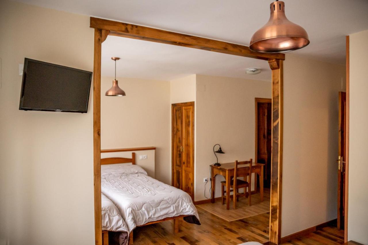 Hostal Restaurante Ventasierra Valdoré エクステリア 写真