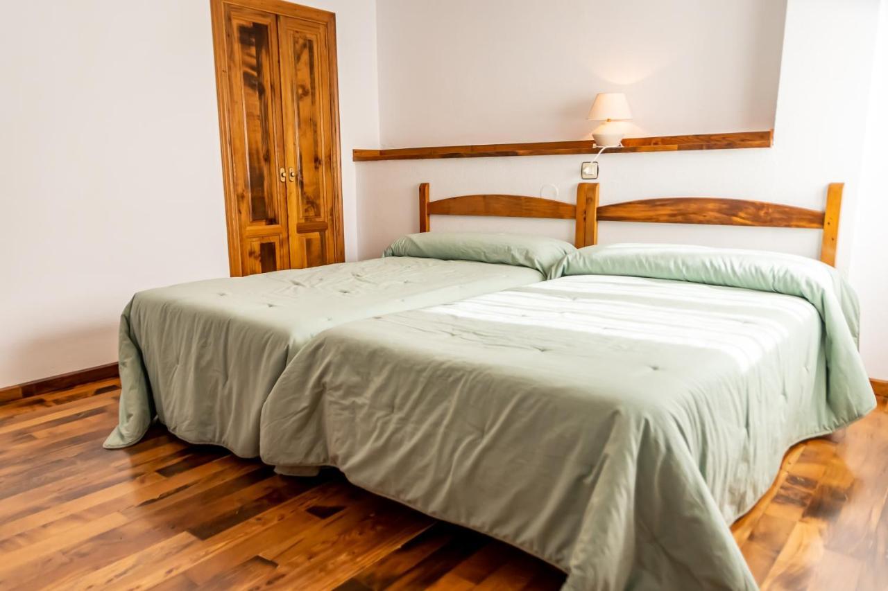 Hostal Restaurante Ventasierra Valdoré エクステリア 写真