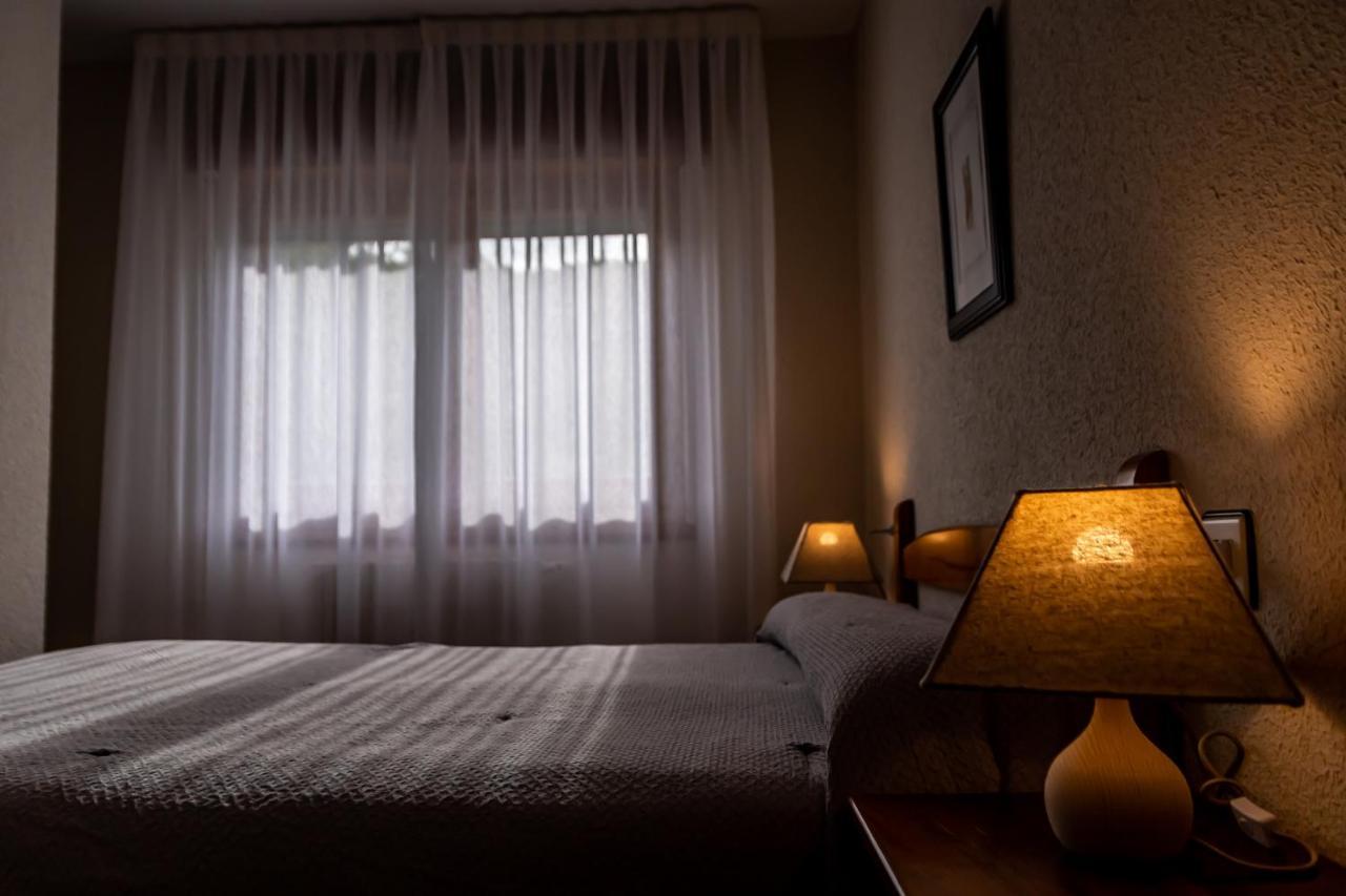 Hostal Restaurante Ventasierra Valdoré エクステリア 写真