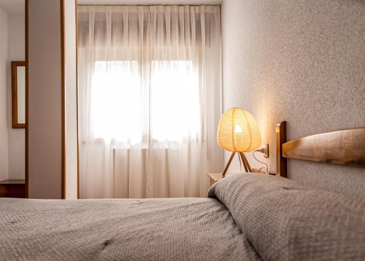 Hostal Restaurante Ventasierra Valdoré エクステリア 写真