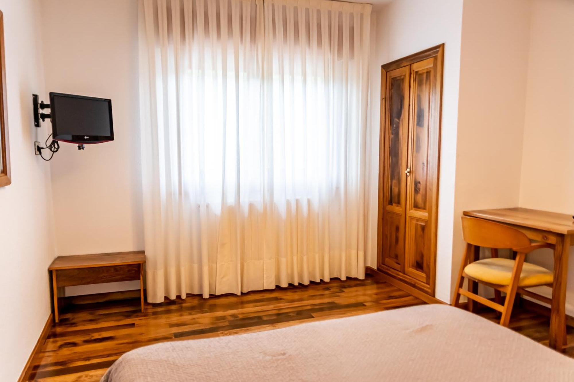 Hostal Restaurante Ventasierra Valdoré エクステリア 写真
