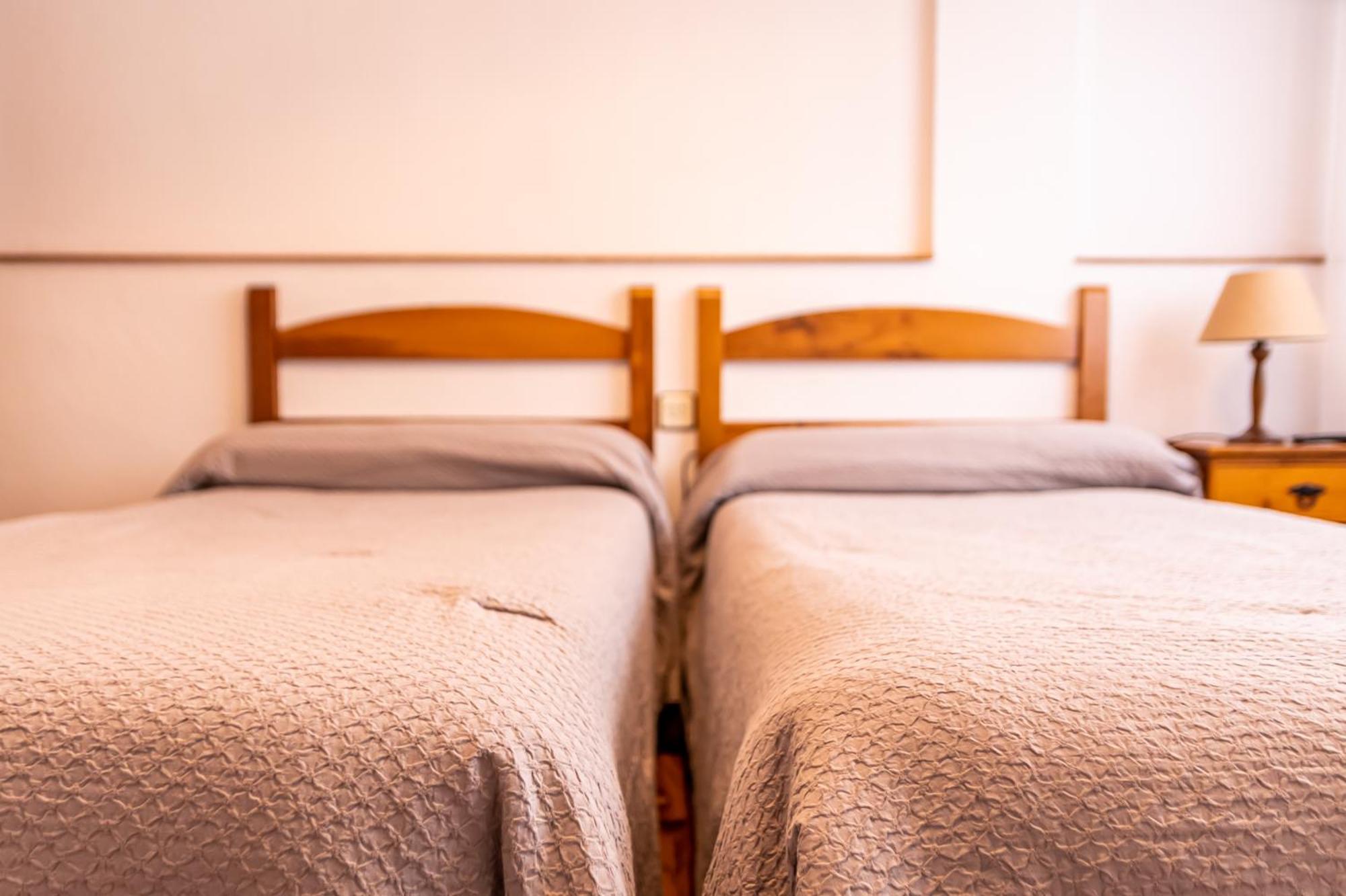 Hostal Restaurante Ventasierra Valdoré エクステリア 写真