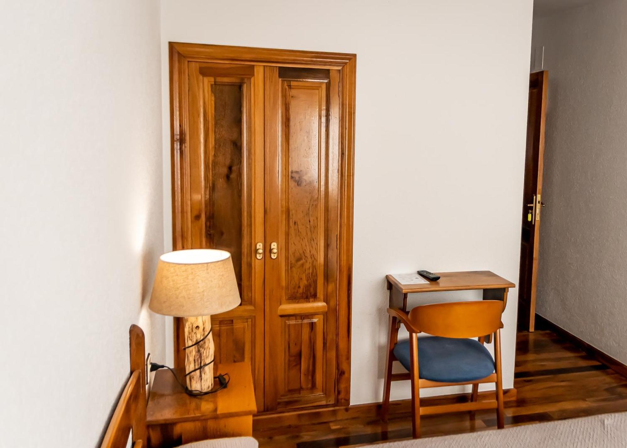 Hostal Restaurante Ventasierra Valdoré エクステリア 写真